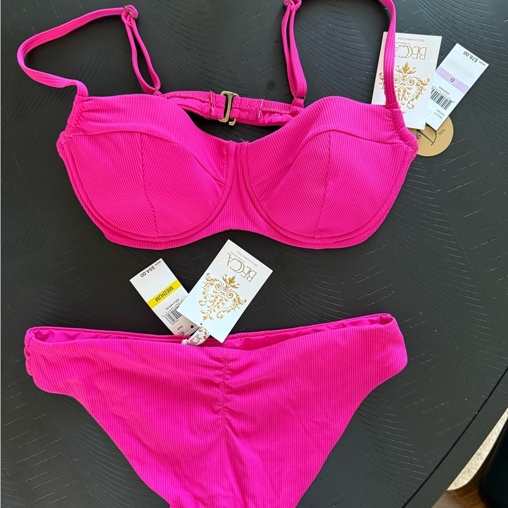 Nwt Becca by Virtue raspberry bikini top. Textured, Balconette size D/medium cup